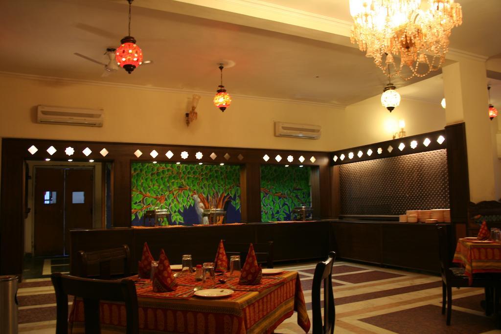 Hotel Pratap Palace Chittorgarh Екстер'єр фото